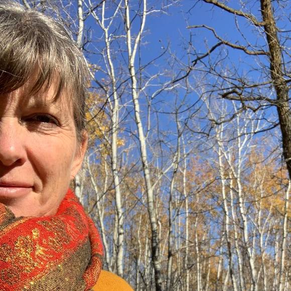 Meet your Posher, Tami - Picture 1 of 1